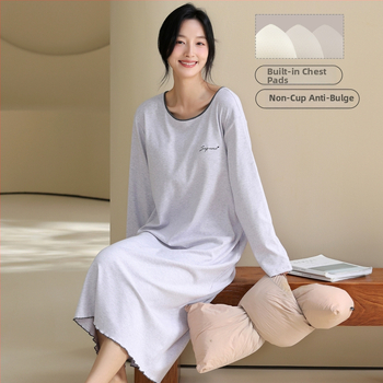 Νυχτερινό φόρεμα πουλόβερ με ενσωματωμένες επενδύσεις στήθους, μακριά μανίκια, στρογγυλός γιακάς, ανάμειξη βισκόζη-πολυεστέρα-ελαστάνη, μεσαίου βάρους