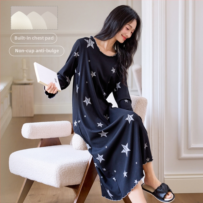 Νυχτερινό φόρεμα πουλόβερ με ενσωματωμένες επενδύσεις στήθους, μακριά μανίκια, στρογγυλός γιακάς, ανάμειξη βισκόζη-πολυεστέρα-ελαστάνη, μεσαίου βάρους