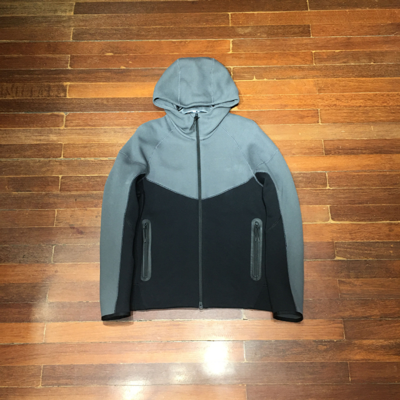 Ανδρικό τζάκετ με κουκούλα από διαπνέον βαμβάκι, τσέπες με φερμουάρ, Slim-Fit, 2024