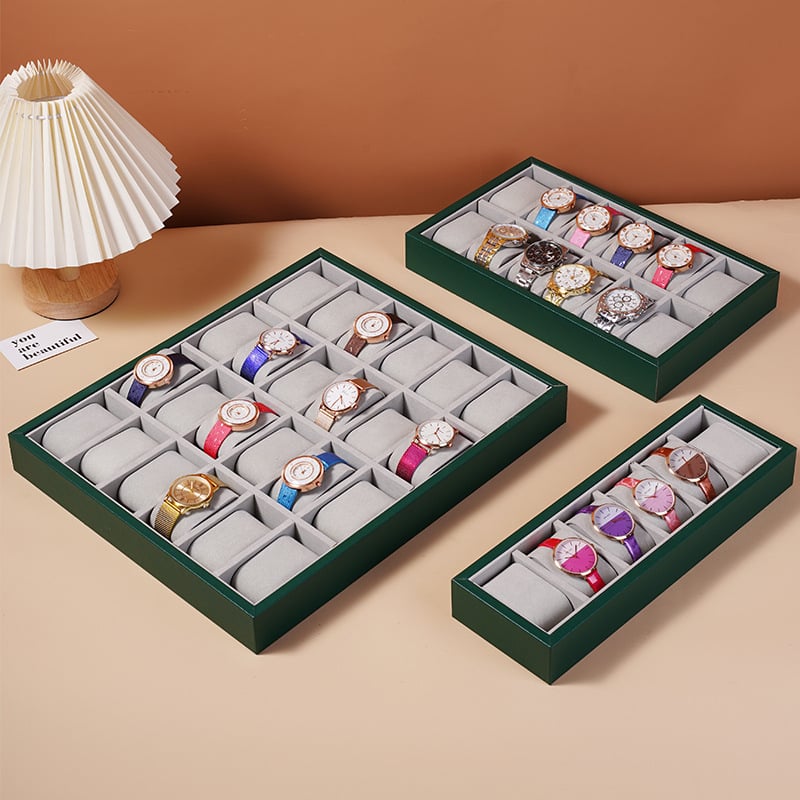 Nahast kellade hoiukarp näidelaud kelladele ja käevõrudele