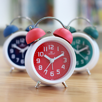 Kell metallkorpuse ja kellamürinaga, ühekülgne, näitajate liikumine, äratus ja öövalgustus, akudega toide