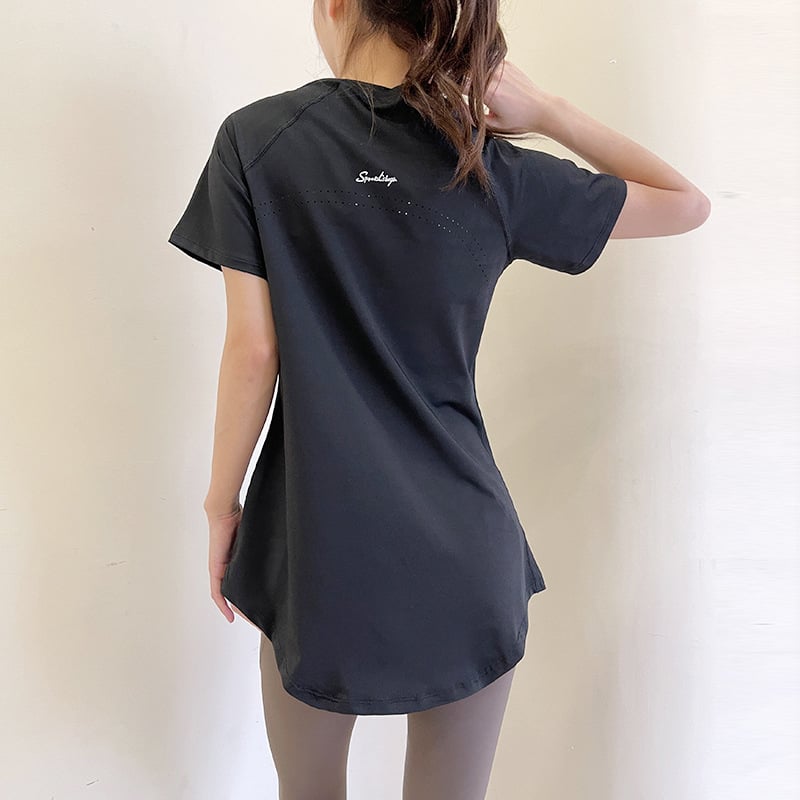 Женска спортна тениска с къс ръкав, средна дължина, покриваща ханша, дишаща и бързосъхнеща полиестерова материя (86% полиестер, 14% спандекс), за йога, упражнения и спорт