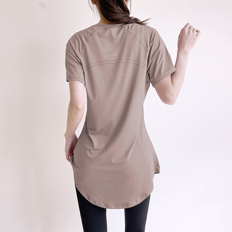 Женска спортна тениска с къс ръкав, средна дължина, покриваща ханша, дишаща и бързосъхнеща полиестерова материя (86% полиестер, 14% спандекс), за йога, упражнения и спорт