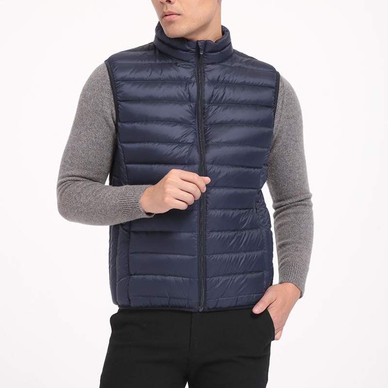 Férfi down mellény, karcsú szabású, meleg, (fehér kacsapuhatöltet, 550 töltőerő, nylon külső anyag, bélés 100%, hideg elleni védelem: enyhe hideg (-5℃~-0℃))