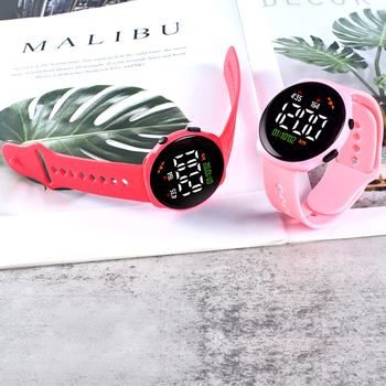 LED mokinių sportinis laikrodis – atsparus vandeniui iki 10 m, apvalus 37 mm ciferblatas, PVC juosta, skaitmeninis ekranas, elektroninis judėjimas