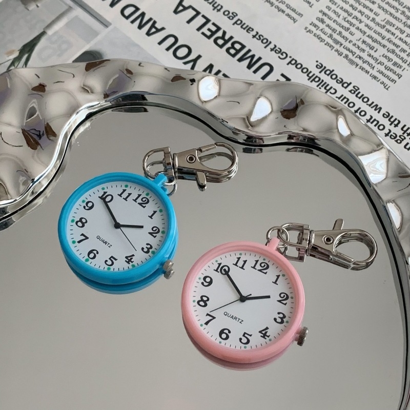 Sat za ispite - Tihi pokazivač, Kvarcni mehanizam, Plastično kućište, Okrugli brojčanik, Remen od legure