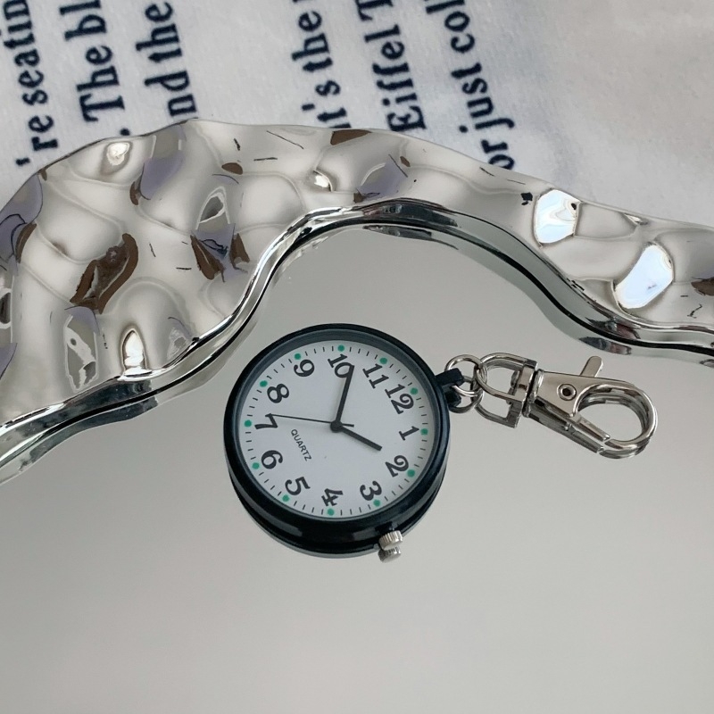 Sat za ispite - Tihi pokazivač, Kvarcni mehanizam, Plastično kućište, Okrugli brojčanik, Remen od legure