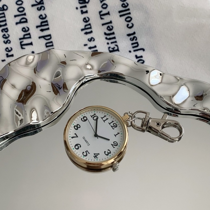 Sat za ispite - Tihi pokazivač, Kvarcni mehanizam, Plastično kućište, Okrugli brojčanik, Remen od legure