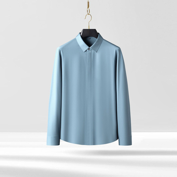 Vyriniai marškiniai atsparūs raukšlėms, be siūlių lipinimo proceso, paslėptos sagos, kvadratinė apykaklė, 79% nailonas, 21% spandeks