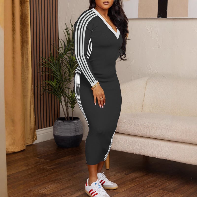 33107 Moteriška liesa suknelė su V formos iškirpte, ilgos rankovės, dryžių raštas, poliesteris