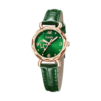 Női kvarc karóra bőrszíjjal és szív alakú számlappal — kör alakú tokkal, csavaros koronával