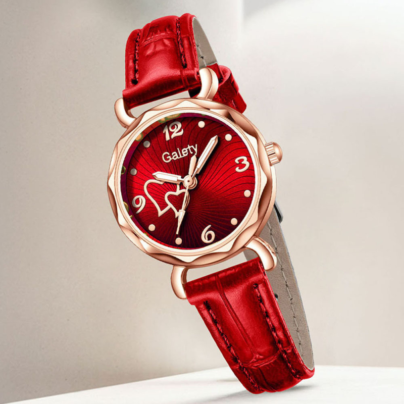 Női kvarc karóra bőrszíjjal és szív alakú számlappal — kör alakú tokkal, csavaros koronával