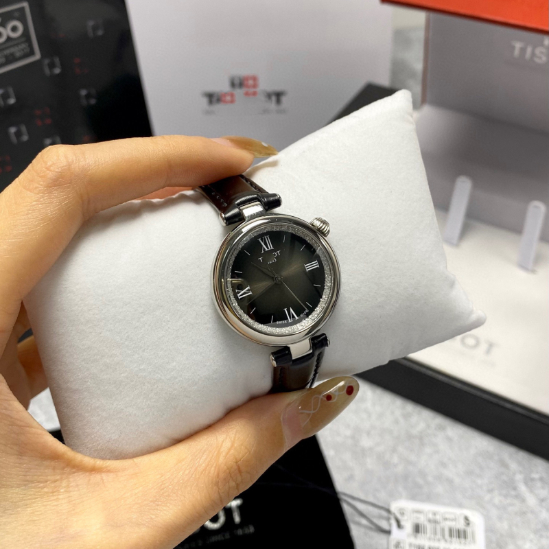 Ženski satovi, serija T152: Klasična Carrie Mala ljepotica, starorimski stil, kvarc GL24 (Swiss ETA), vodootpornost 30 m, kućište i remen od nehrđajućeg čelika, safir kristal