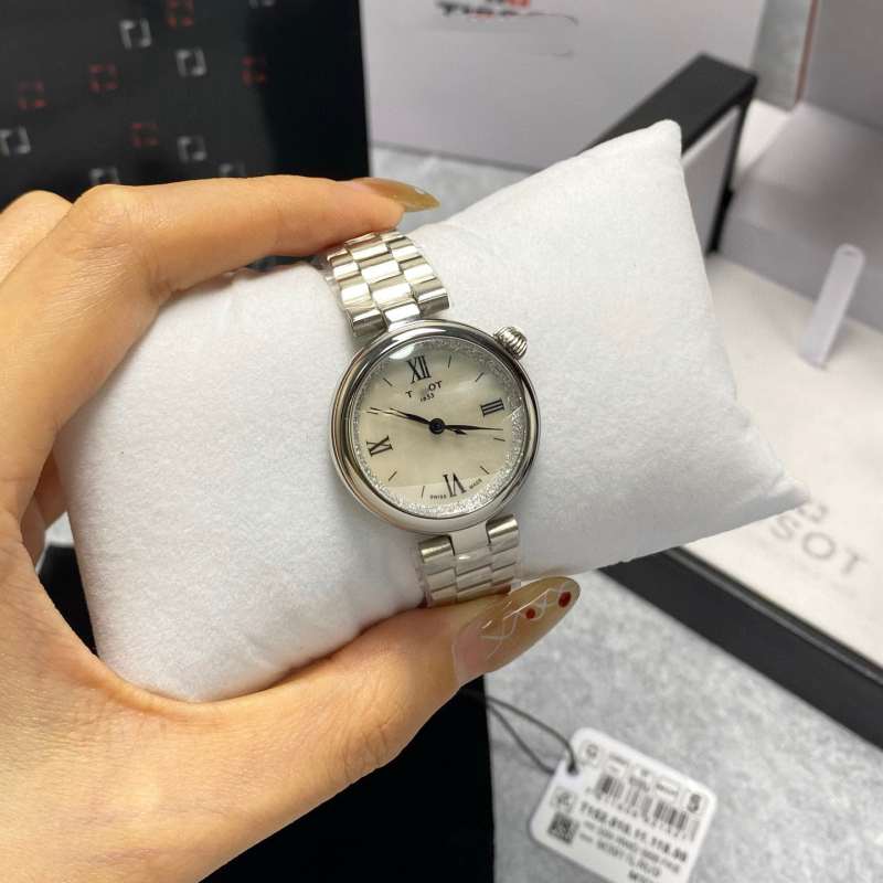 Ženski satovi, serija T152: Klasična Carrie Mala ljepotica, starorimski stil, kvarc GL24 (Swiss ETA), vodootpornost 30 m, kućište i remen od nehrđajućeg čelika, safir kristal