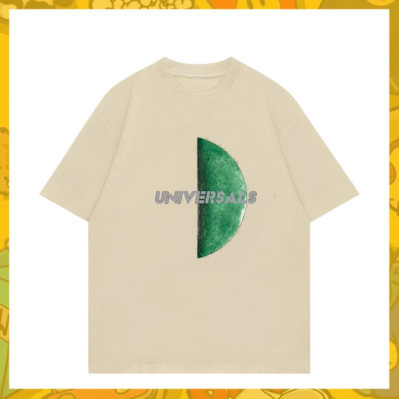 Meeste puuvillane T-särk ümmarguse kaelusega, lahtine lõige, lühikesed varrukad, soojusülekande trükis tähtede ja arvudega.