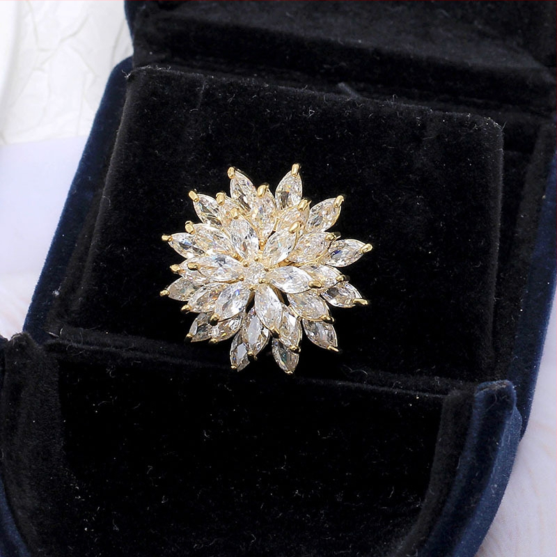 Brošnja leptir od legure s cirkonom i imitacijskim biserom, ugradnja, elegantan dizajn, proljeće 2025 izdanje