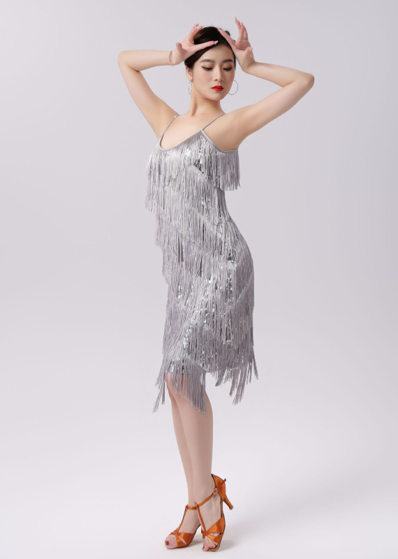 Sievietes latīņu deju kleita ar sequinēm un pūcēm – sietveidīgs audums ar sequinēm, 95% poliesters, 5% elastāns, pavasaris 2023