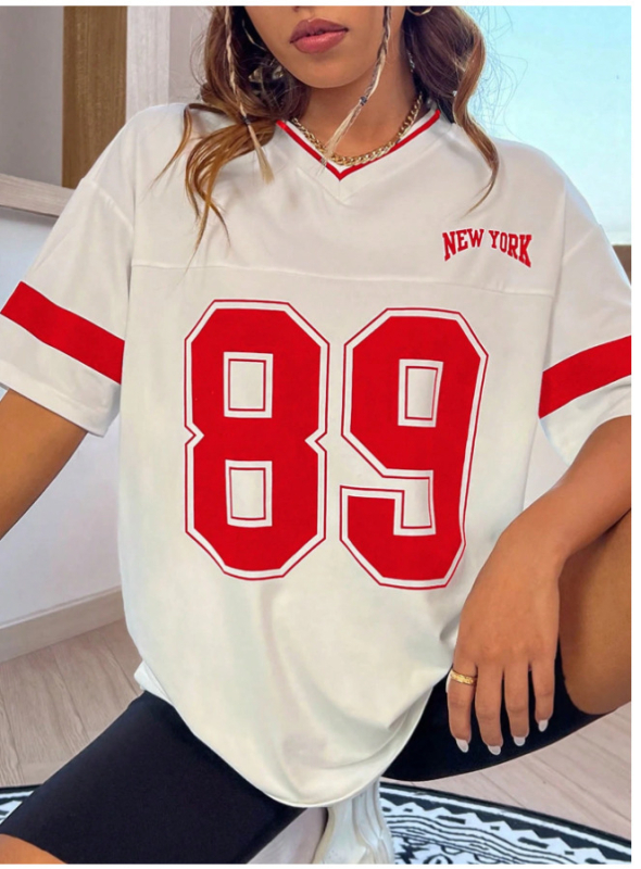 Μπλούζα T-shirt με χαλαρή γραμμή, V-λαιμό, εκτύπωση με γράμματα, πολυεστέρας