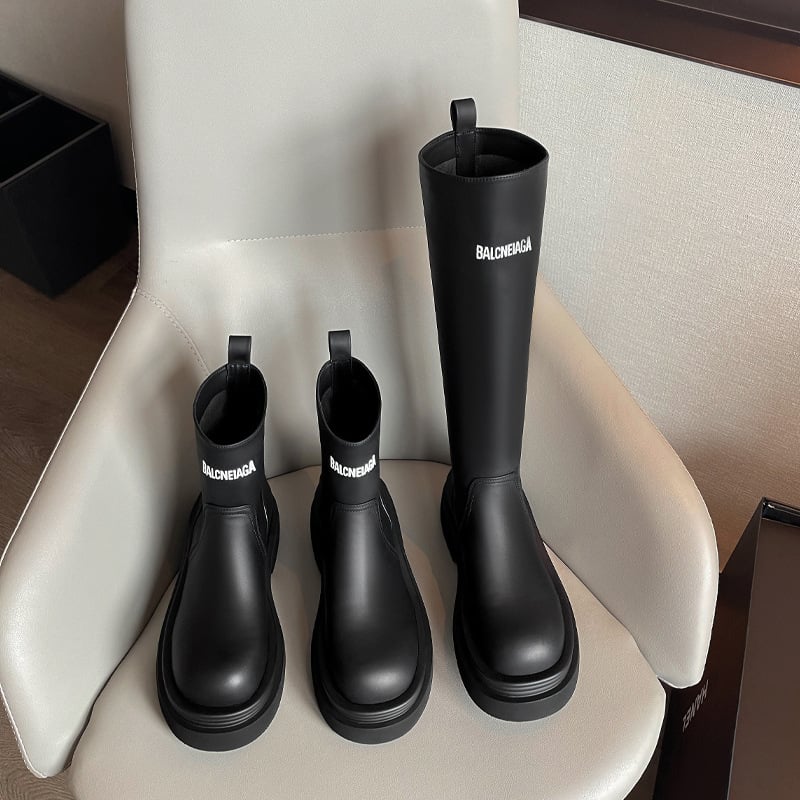 Sievietes Martins zābaki: augšējais materiāls mikrošķiedra, zole poliuretāns, papēža augstums 3–5 cm, apaļa pirksta forma