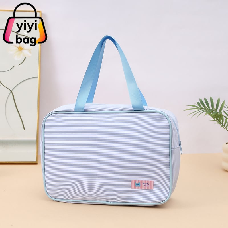 Τσαντάκι καλλυντικών (πολυεστέρας; κλείσιμο με φερμουάρ; αδιάβροχο; διαχωρισμός στεγνώματος-υγρού; επένδυση PU)