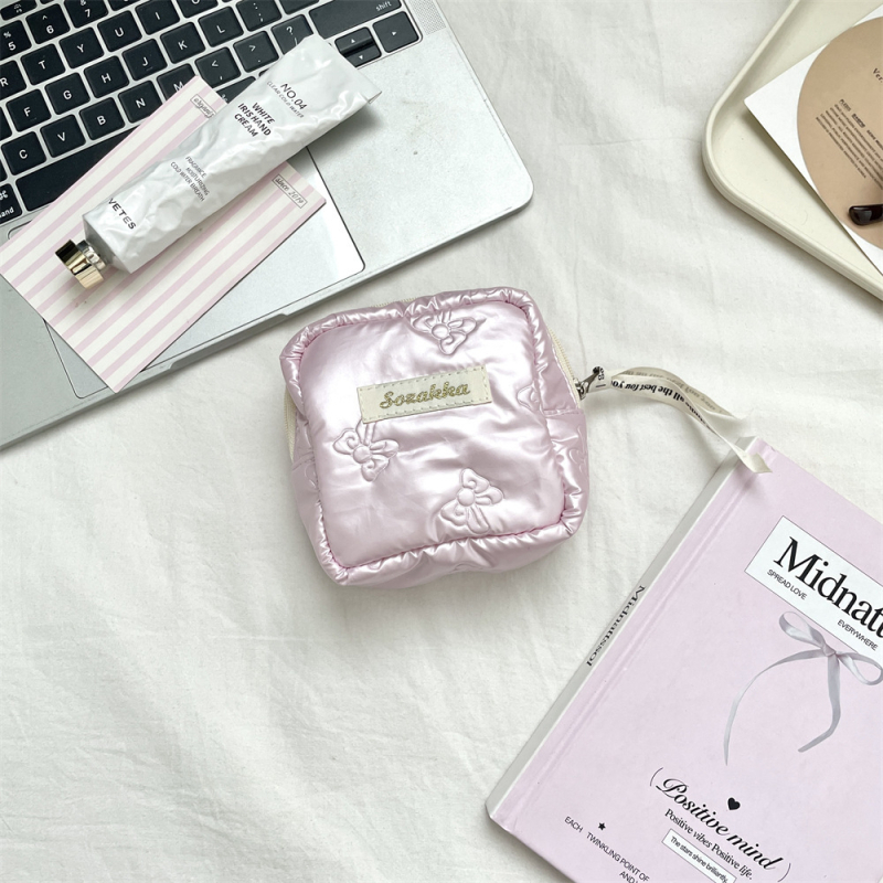 Sanitāro higiēnas spilventiņu uzglabāšanas soma – PU āda, ceļojumam draudzīga, moderns vienkāršs stils (Zīmols: Bu yi; Materiāls: PU; Funkcija: Uzglabāšana; Pieteikums: Sanitārie spilventiņi; Stils: Modernā vienkāršība)