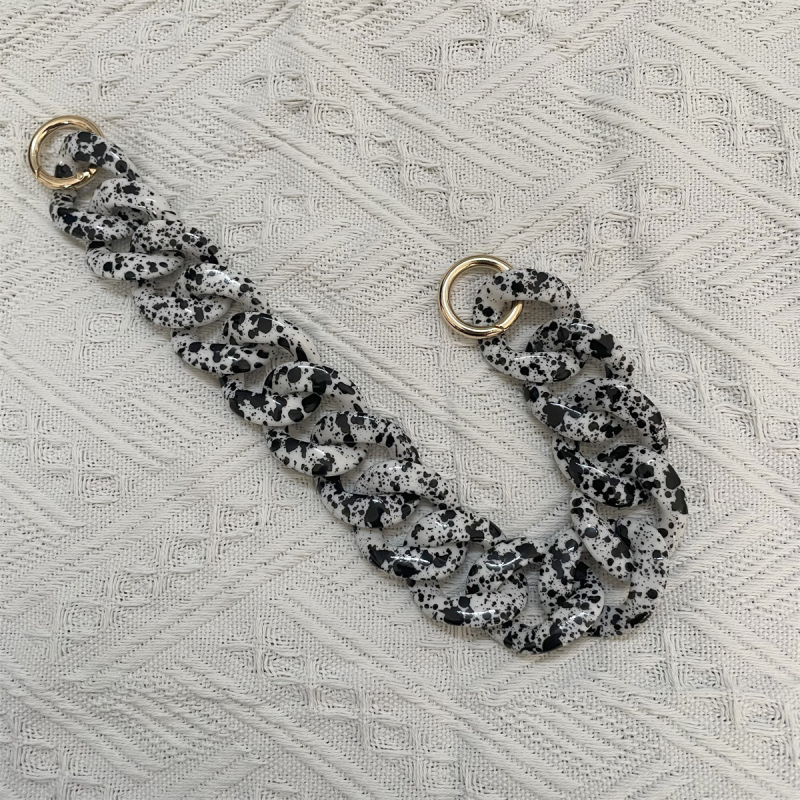 Plastični lančani kaiš za torbu, model Q-09, branda New meaning, ljeto 2022