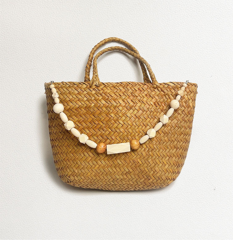 Ručni kaiš za torbu od drvenih perli – prozračan, iznimno lagan, rameni/crossbody stil, proljeće 2025