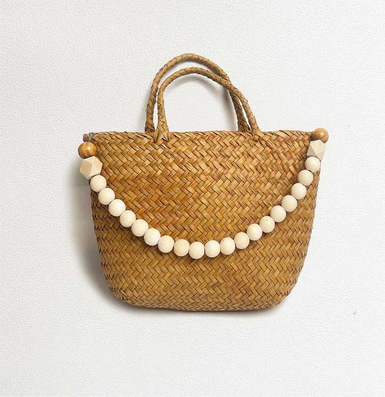 Ručni kaiš za torbu od drvenih perli – prozračan, iznimno lagan, rameni/crossbody stil, proljeće 2025