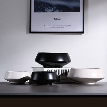 Keramička posuda za cvijeće, ručno izrađena, glazirana, za stolnu upotrebu, moderni minimalistički stil