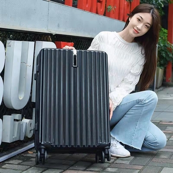 Ceļojumu koferis - alumīnija sakausējums, sānu atvērums, priekšējais atvērums, universālie riteņi