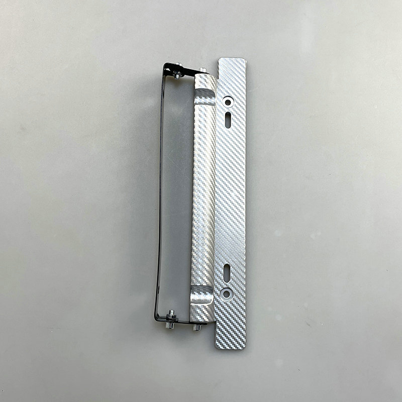 Numbrimärgiraam - universaalne numbrimärgihoidja; ABS kõva plastik + rauast raam; pöörlev nurk; üldine ühilduvus; võidusõidustiil