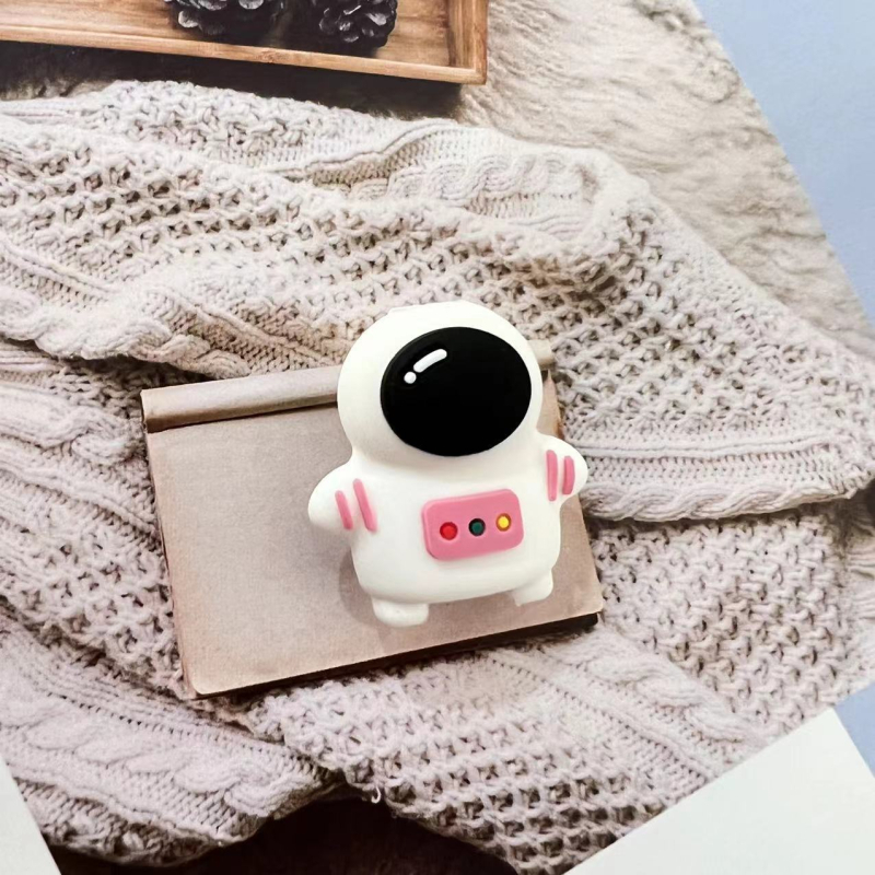 Apple duomenų kabelio vyniojimo įrenginys su karikatūriniu pingvino ir tigro dizainu; apsaugo kabelį nuo lūžimo; vyniojimo tipas: atviras; stilius: piešiniai; prekė Seven