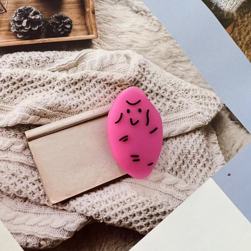 Apple duomenų kabelio vyniojimo įrenginys su karikatūriniu pingvino ir tigro dizainu; apsaugo kabelį nuo lūžimo; vyniojimo tipas: atviras; stilius: piešiniai; prekė Seven