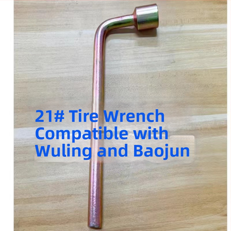 Automobiļa instrumentu komplekts: riepu atslēga, vilkšanas āķis, piekabes āķis, riepu manšete