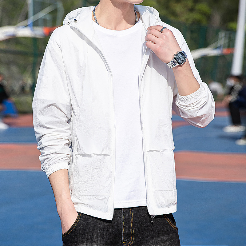 Vīriešu vasaras kapucēta jaka no vieglas auduma ar UPF50+ UV aizsardzību, kabatas ar rāvējslēdzējiem, spilgts raksts