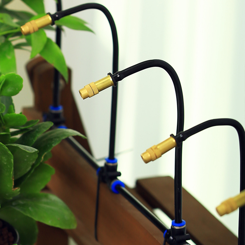 Свързвач за капково напояване – универсален регулируем накрайник, бърза връзка, тройна връзка