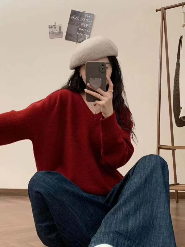 Ženski pulover s V-izrezom, plus veličina, Arctic Velvet pleteni materijal, udoban kroj, jesen-zima 2024