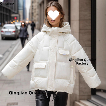 Дамско яке с качулка, пух-памучен пълнеж, дебело, с няколко джоба, цип