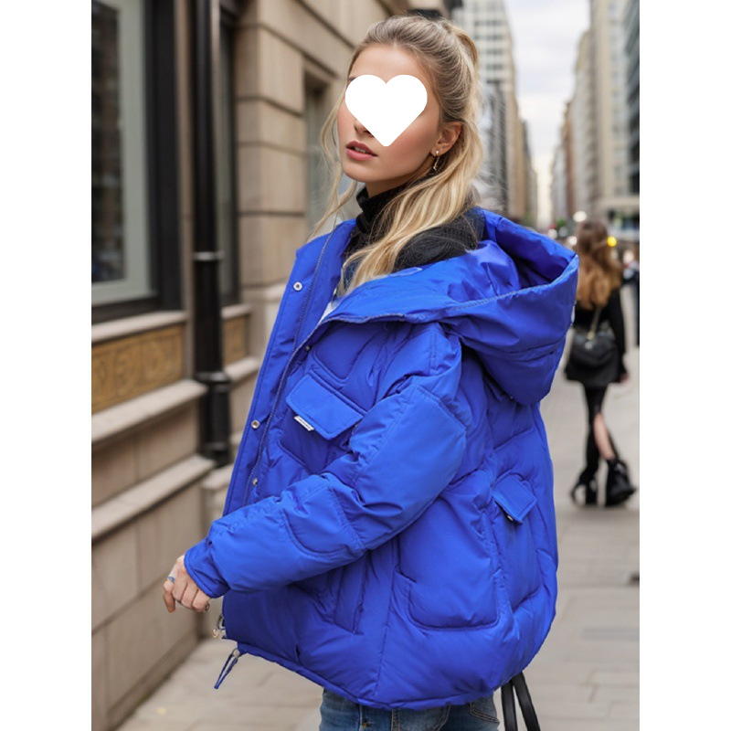 Дамско яке с качулка, пух-памучен пълнеж, дебело, с няколко джоба, цип