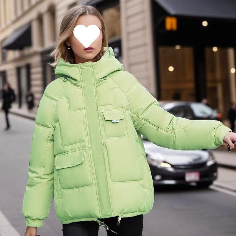 Дамско яке с качулка, пух-памучен пълнеж, дебело, с няколко джоба, цип