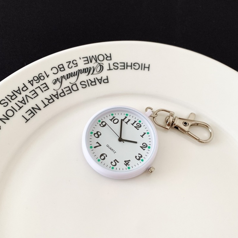 Kvarcni džepni sat, analogni prikaz, spiralna krunica, plastično kućište, unisex, prenosiv