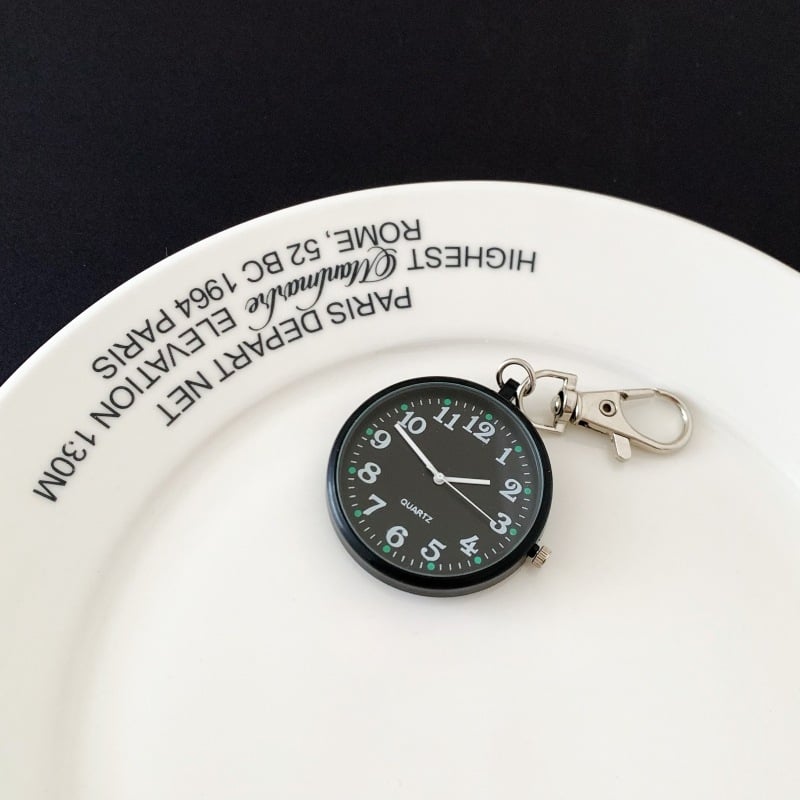 Kvarcni džepni sat, analogni prikaz, spiralna krunica, plastično kućište, unisex, prenosiv