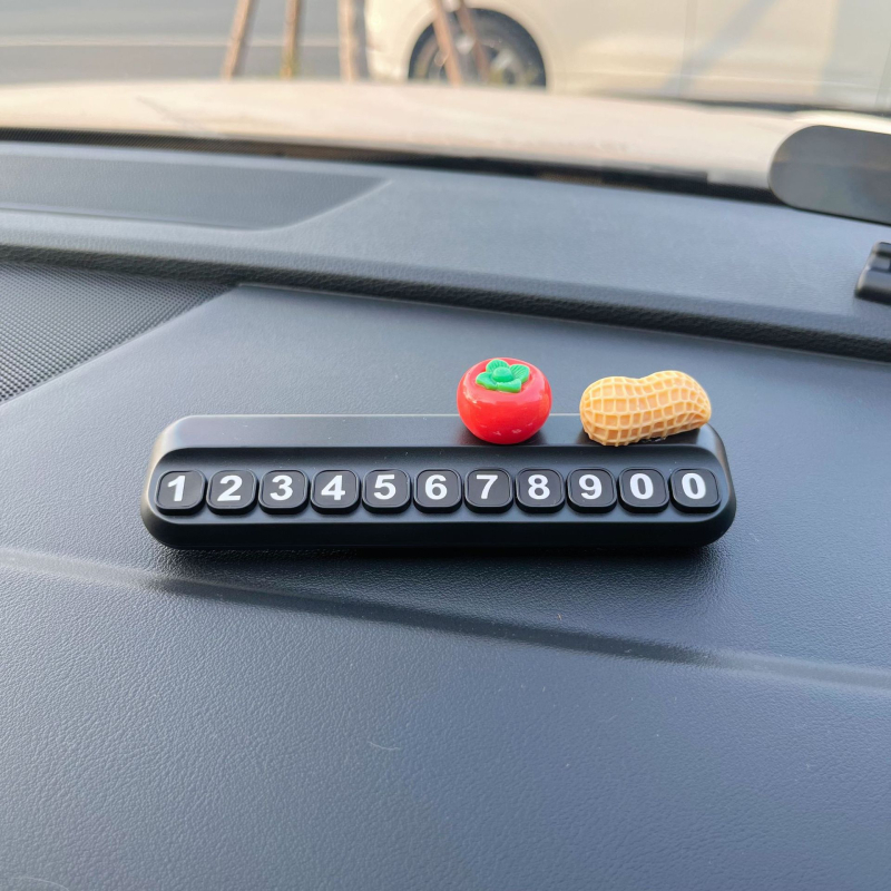 Auto dekoratīvs aksesuārs: pagaidu stāvvietas numura plāksīte ar Lychee motīvu, sveķi, modelis 01