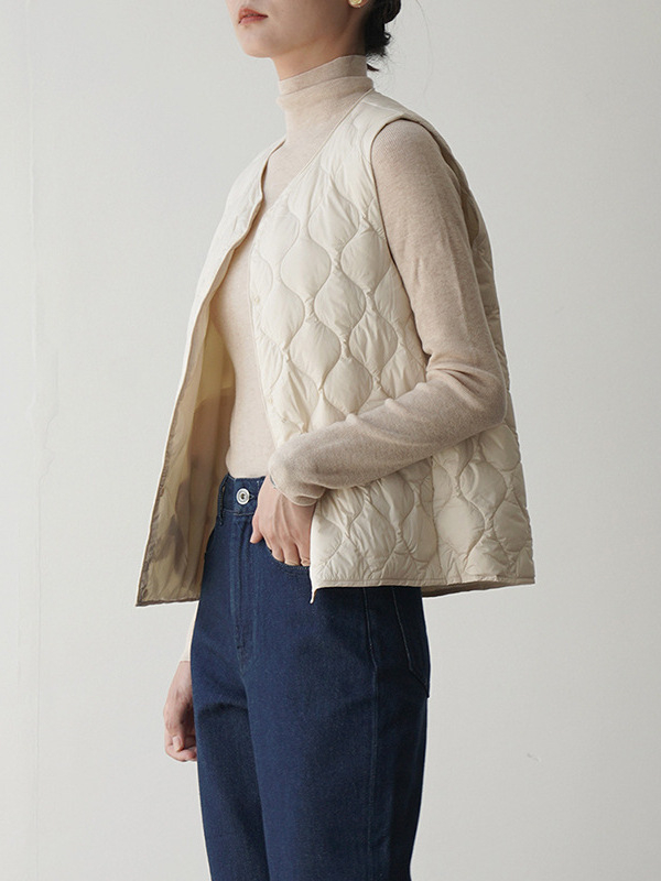 Пухена жилетка за жени, бял гъши пух 86–90%, тесен силует, еднопредно закопчаване, без яка