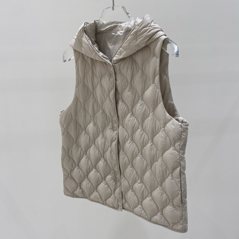 Пухена жилетка за жени, бял гъши пух 86–90%, тесен силует, еднопредно закопчаване, без яка