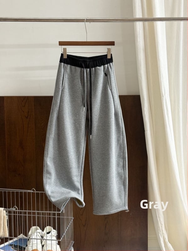 Naiste fleece-kattega puuvillast‑polüestrist sportpüksid, keskosa vöökoht, vaba sirge lõige, paksendatud talveks