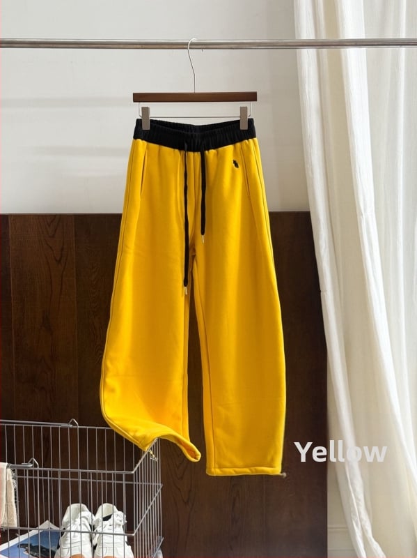 Naiste fleece-kattega puuvillast‑polüestrist sportpüksid, keskosa vöökoht, vaba sirge lõige, paksendatud talveks