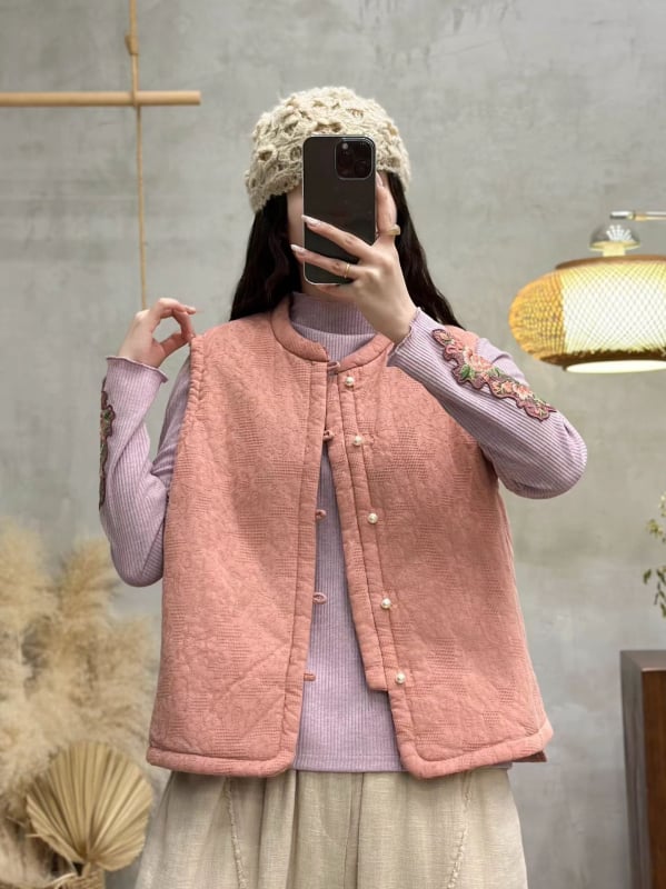 Puuvillase ja linasega tikitud vest täidisega kunstlikust siidist-puuvillast, ümmargune kaelus, disk-nuppud, lille-retro muster, naistele