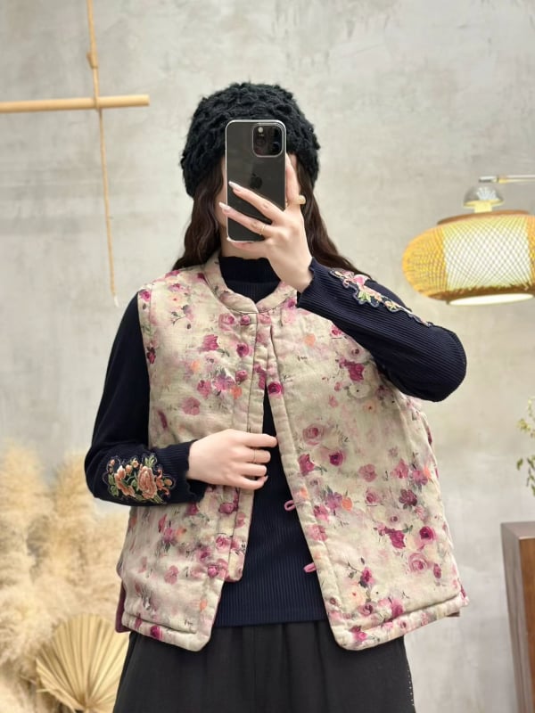 Puuvillase ja linasega tikitud vest täidisega kunstlikust siidist-puuvillast, ümmargune kaelus, disk-nuppud, lille-retro muster, naistele