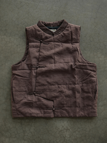 Etno stiililine vest seisva kraega, täidetud siiditaoliste kiududega, polüesterkangas, vaba lõige